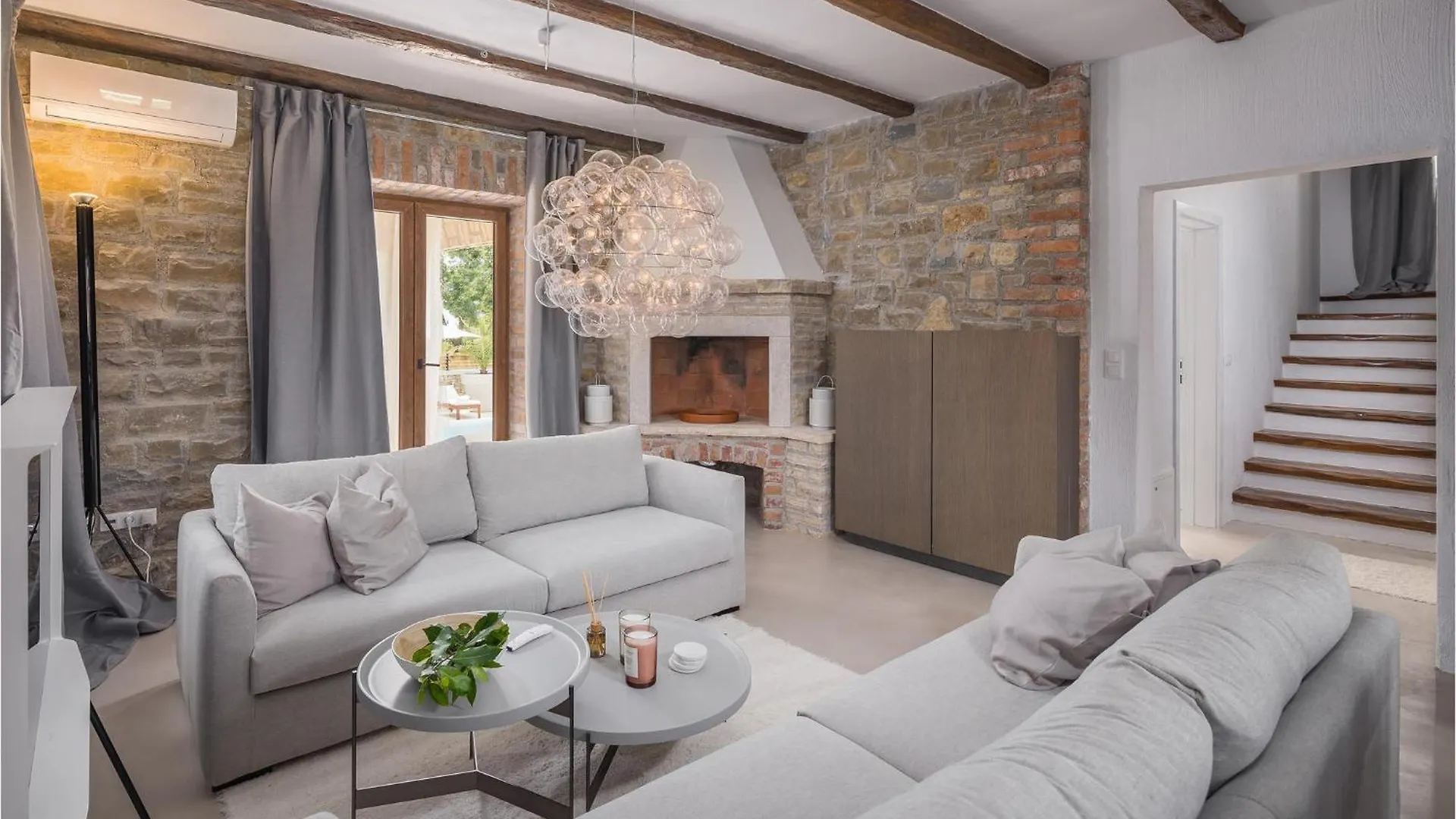 Amazing Home In Cabrunici With Jacuzzi Casa vacanze
