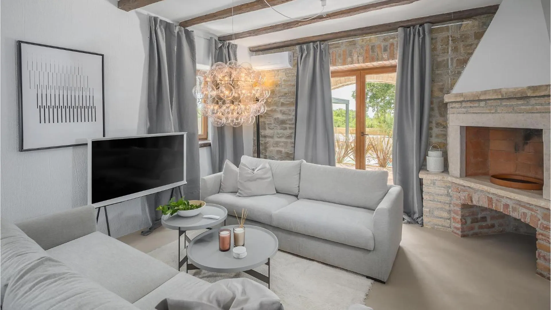 Holiday home Amazing Home In Cabrunici With Jacuzzi